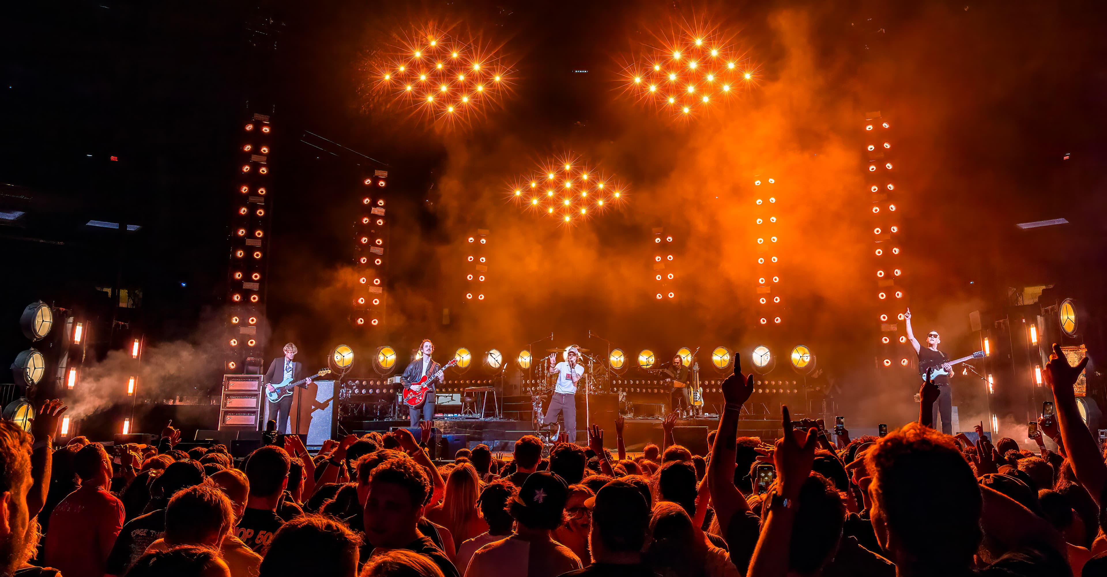 Cage The Elephant – Neon Pill Tour