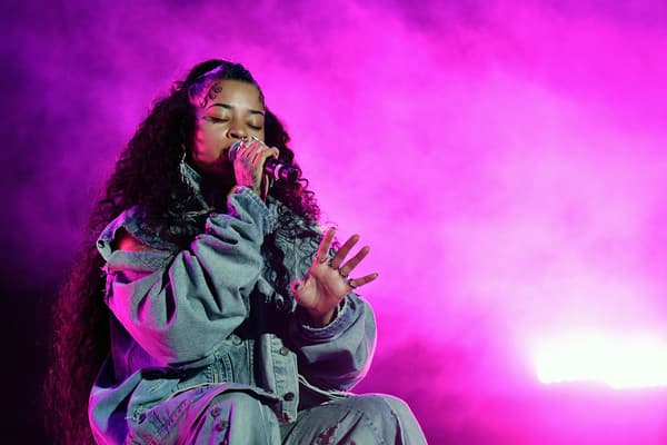 Ella Mai – Coachella